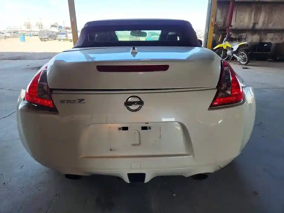 JN1AZ4FHXCM370421 2012 NISSAN 370Z-5