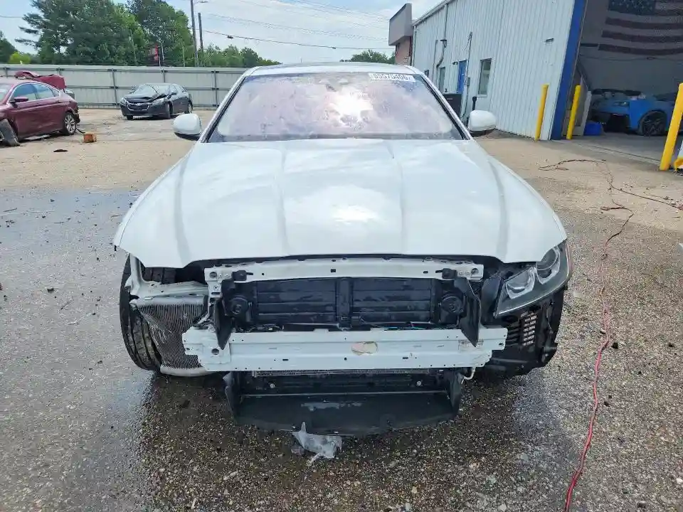 SAJBD4FX6KCY79564 2019 JAGUAR XF-4