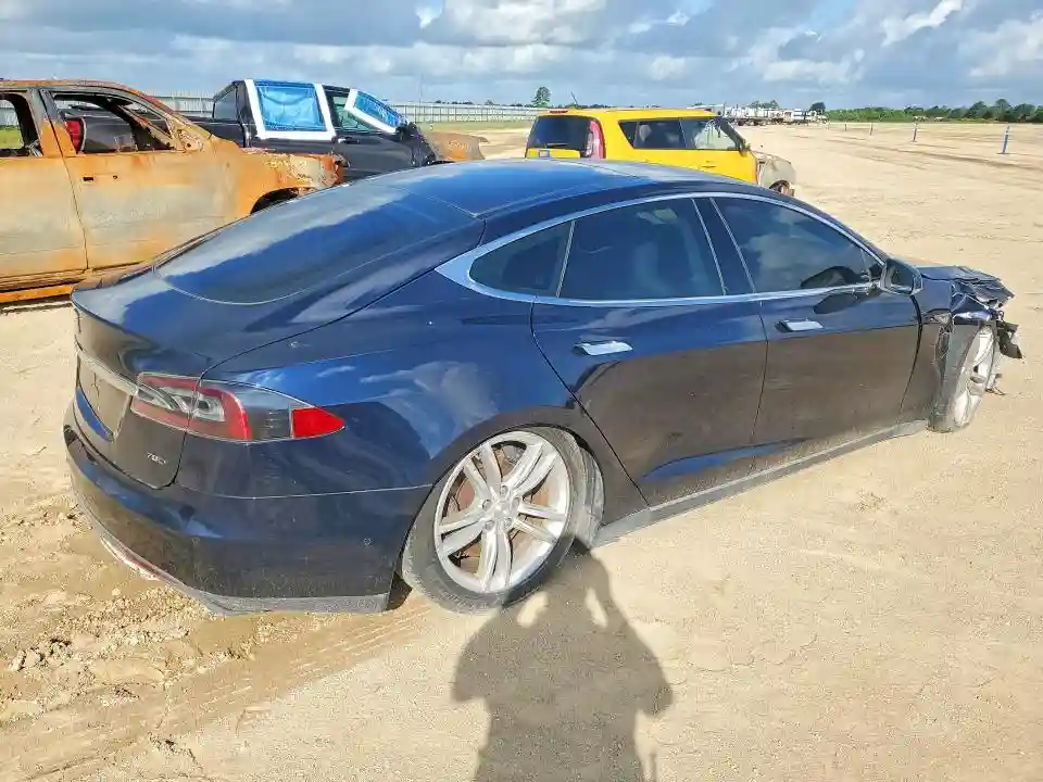 5YJSA1S28FF085125 2015 TESLA MODEL S-2