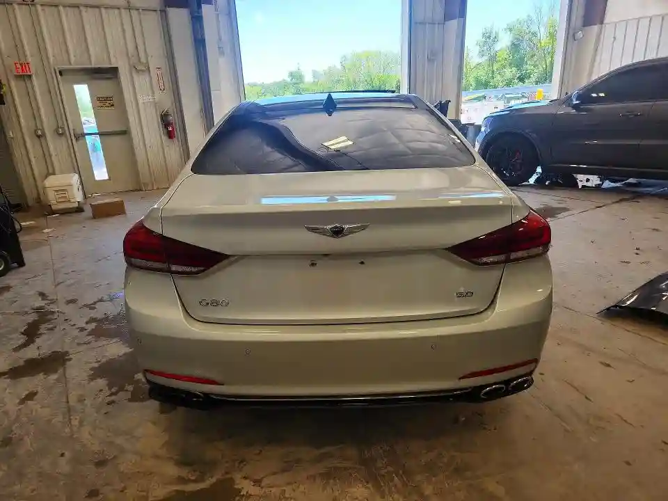 KMHGN4JF2JU240702 2018 GENESIS G80-5