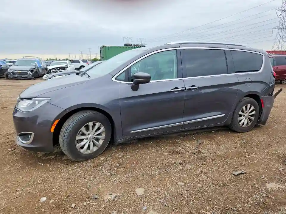 2C4RC1EG1JR257329 2018 CHRYSLER PACIFICA-0