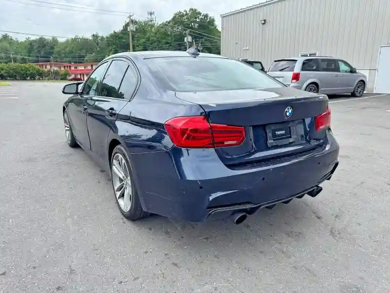 WBA8E3G5XGNT77727 2016 BMW 3 SERIES-1