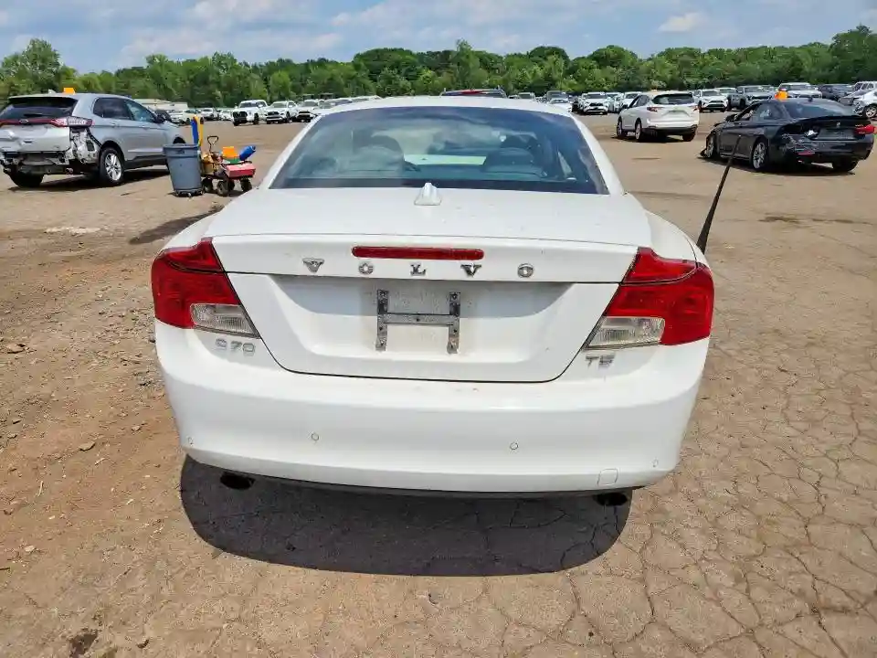 YV1672MC8BJ117239 2011 VOLVO C70-5