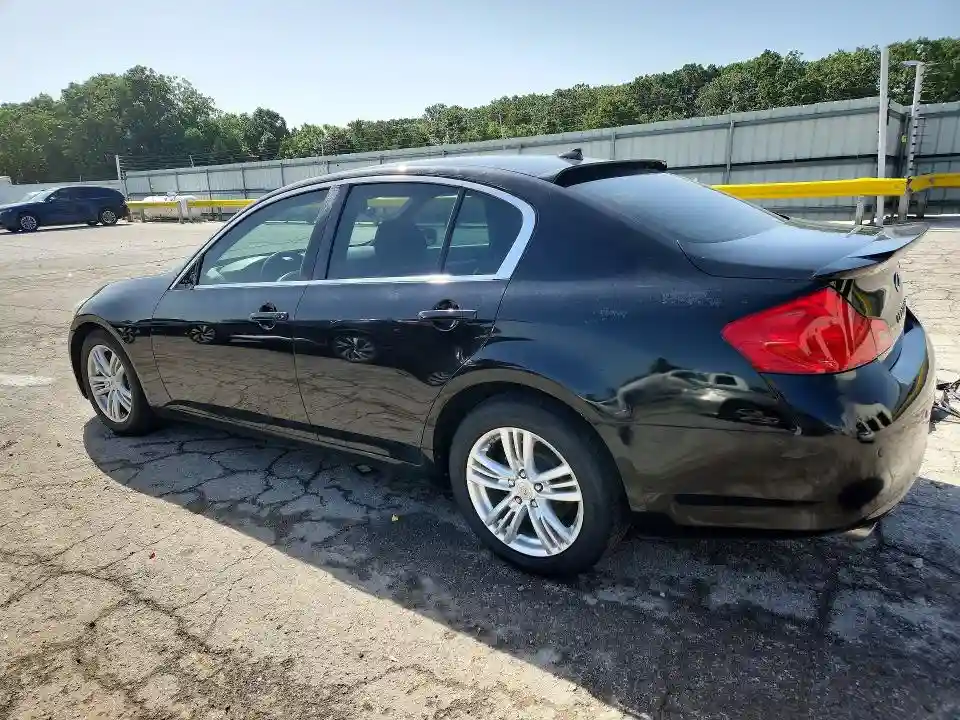 JN1CV6ARXBM409863 2011 INFINITI G37-1
