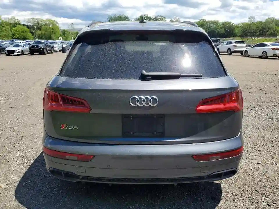 WA1C4AFY1K2121576 2019 AUDI SQ5-5