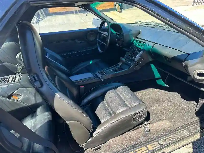 WP0JB0921HS861805 1987 PORSCHE 928-4