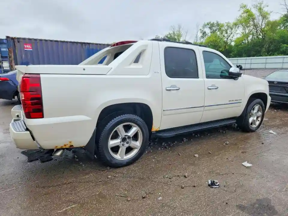 3GNTKGE70CG241165 2012 CHEVROLET AVALANCHE-2