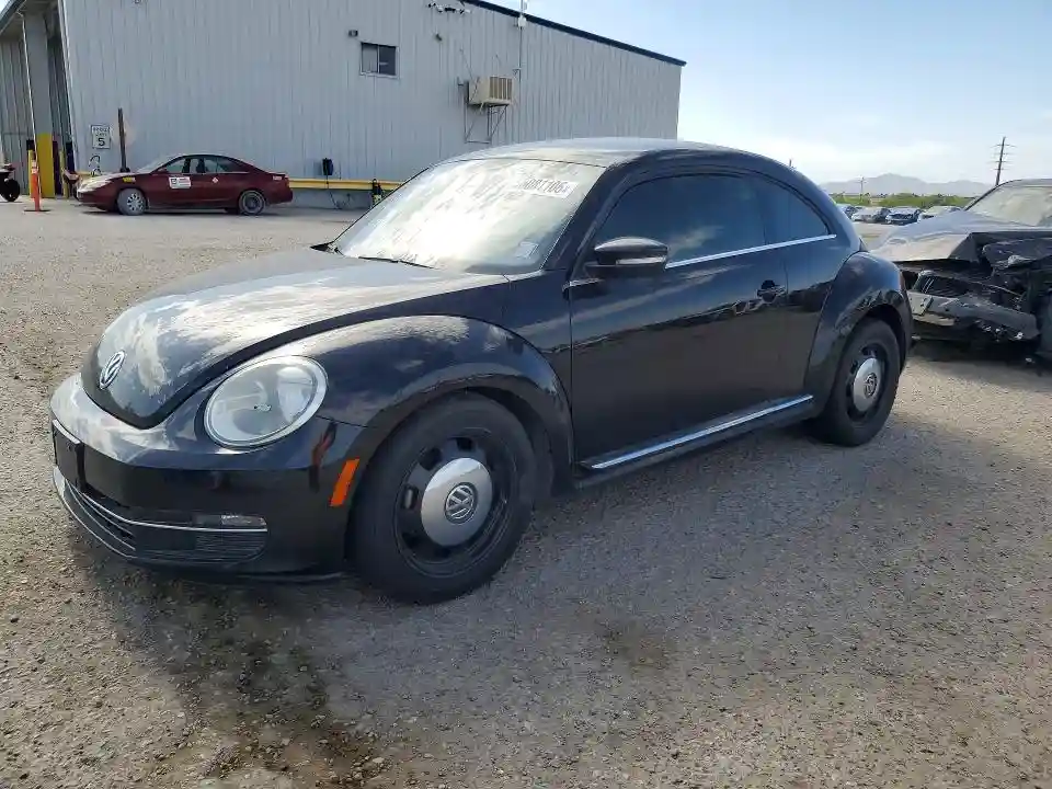 3VWJL7AT5DM625927 2013 VOLKSWAGEN BEETLE-0