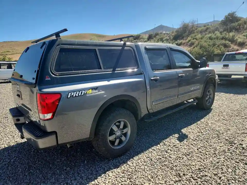 1N6BA0EC9FN510090 2015 NISSAN TITAN-2