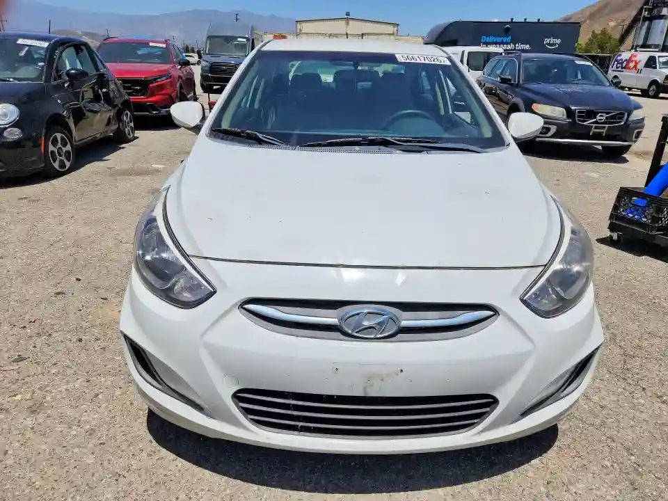 KMHCT4AE2HU366581 2017 HYUNDAI ACCENT-4