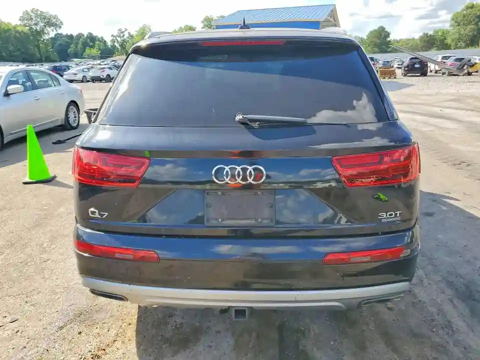 WA1VAAF7XJD041026 2018 AUDI Q7-5