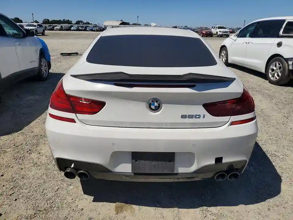 WBALX3C55CC528389 2012 BMW 6 SERIES-5