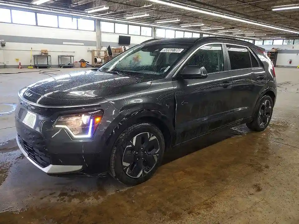 KNDCR3L12P5045298 2023 KIA NIRO-0