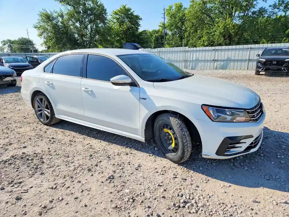 1VWAA7A39JC036706 2018 VOLKSWAGEN PASSAT-3