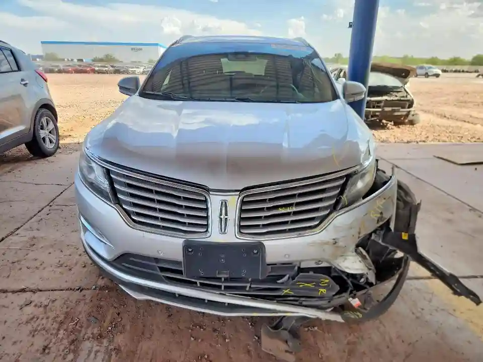 5LMTJ3DH0GUJ15074 2016 LINCOLN MKC-4