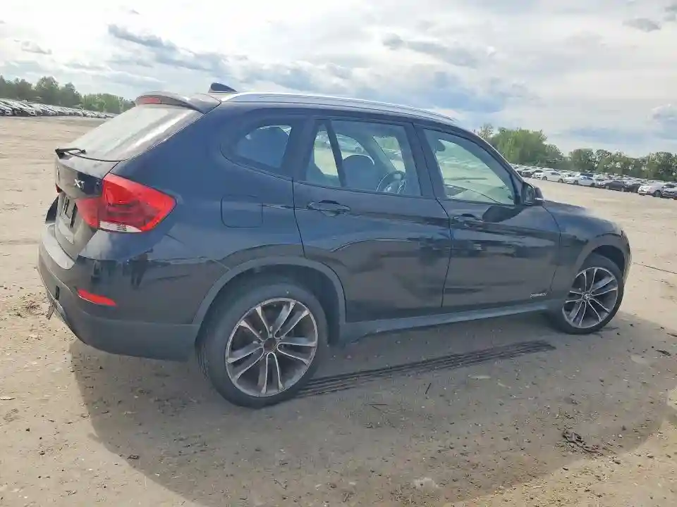 WBAVL1C58EVY10557 2014 BMW X1-2
