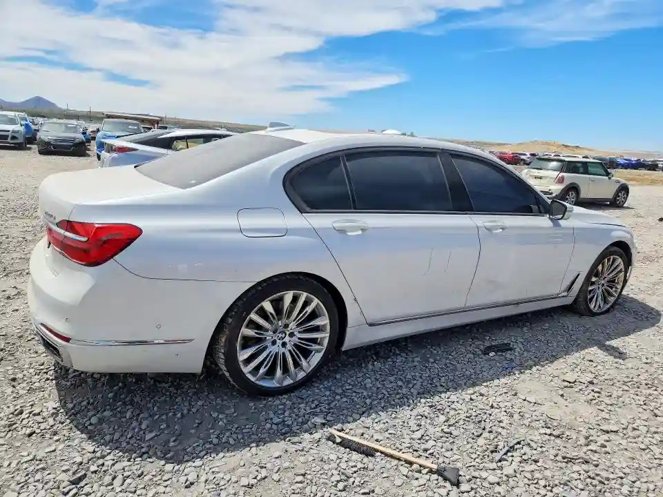 WBA7F2C5XGG418922 2016 BMW 7 SERIES-2