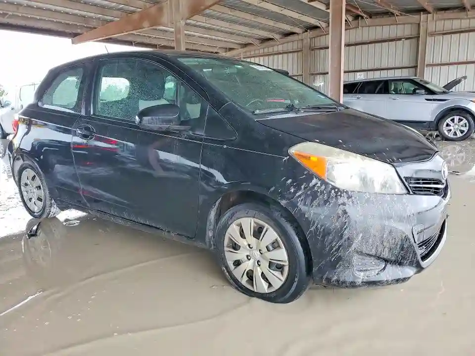 JTDJTUD33CD511724 2012 TOYOTA YARIS-3