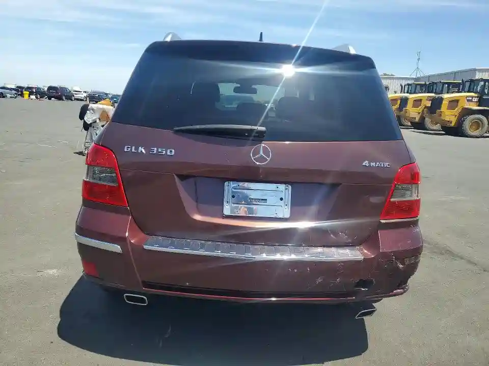 WDCGG8HB2AF462566 2010 MERCEDES-BENZ GLK-CLASS-5