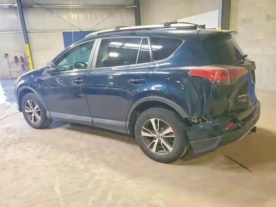 2T3RFREV5HW568735 2017 TOYOTA RAV4-1