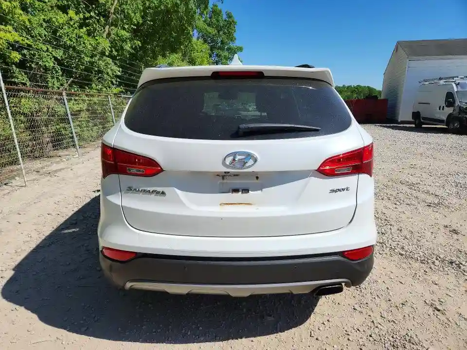 5XYZU3LB7GG306742 2016 HYUNDAI SANTA FE-5