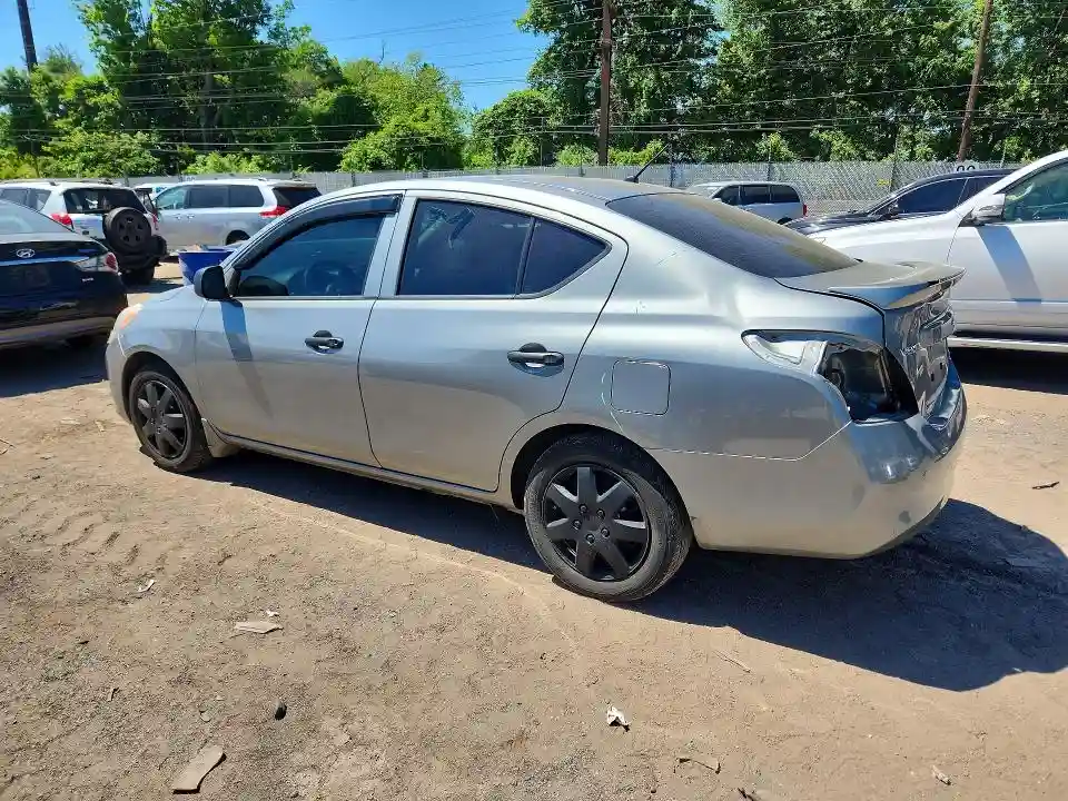 3N1CN7AP5DL883754 2013 NISSAN VERSA-1