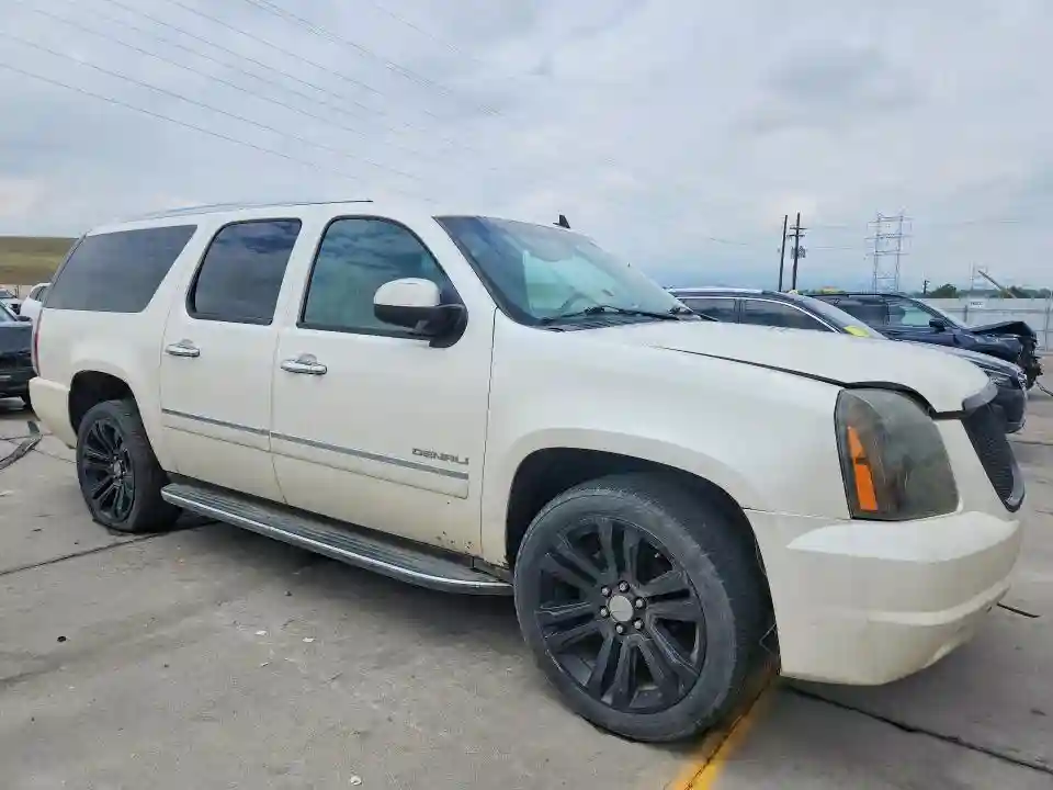 1GKS2MEF5BR145500 2011 GMC YUKON-3