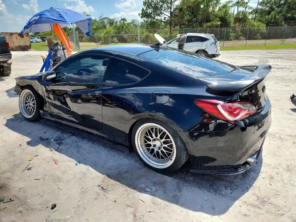KMHHU6KJ2GU132952 2016 HYUNDAI GENESIS-1