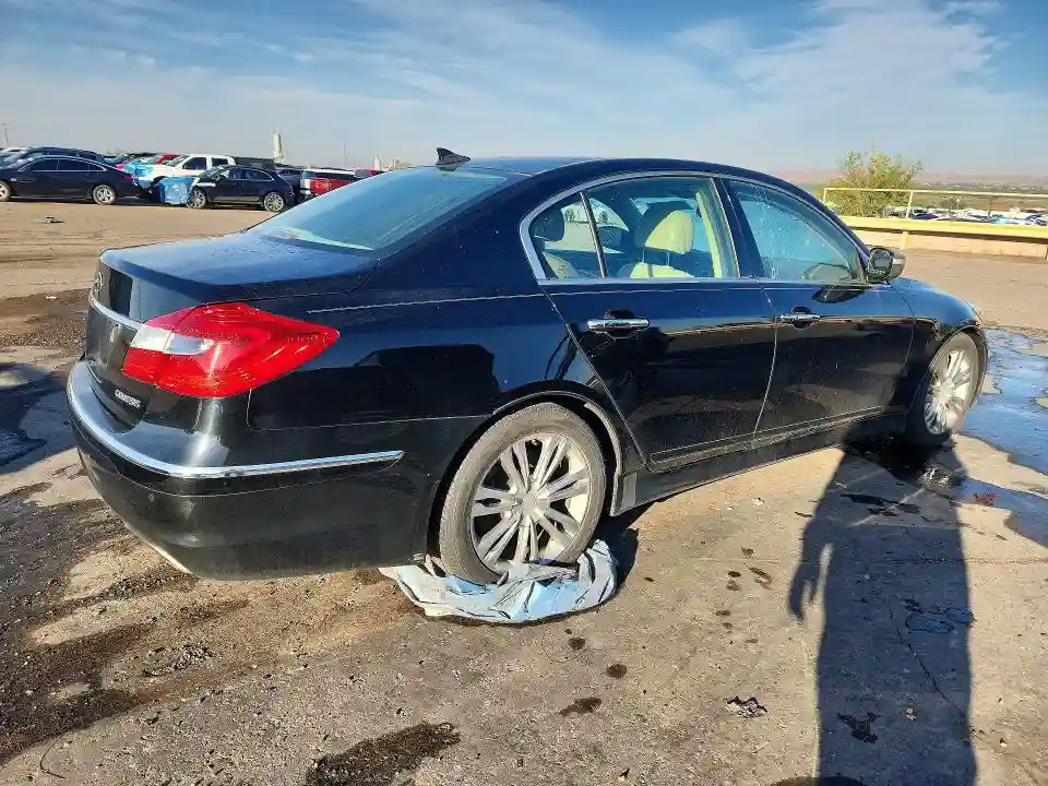 KMHGC4DD5DU224983 2013 HYUNDAI GENESIS-2