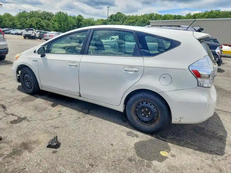 JTDZN3EU2C3176556 2012 TOYOTA PRIUS V TH-1
