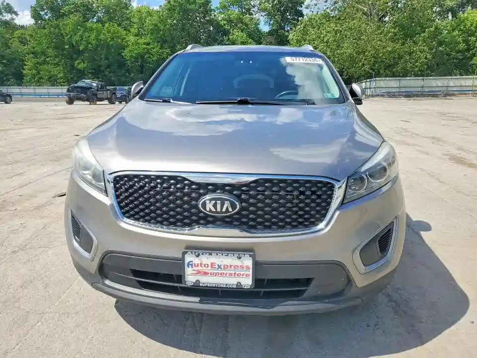 5XYPGDA31HG291981 2017 KIA SORENTO-4