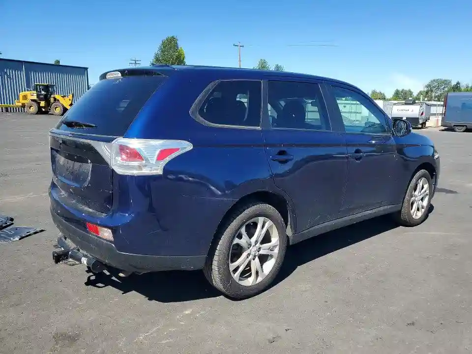 JA4AZ3A32EZ015410 2014 MITSUBISHI OUTLANDER-2