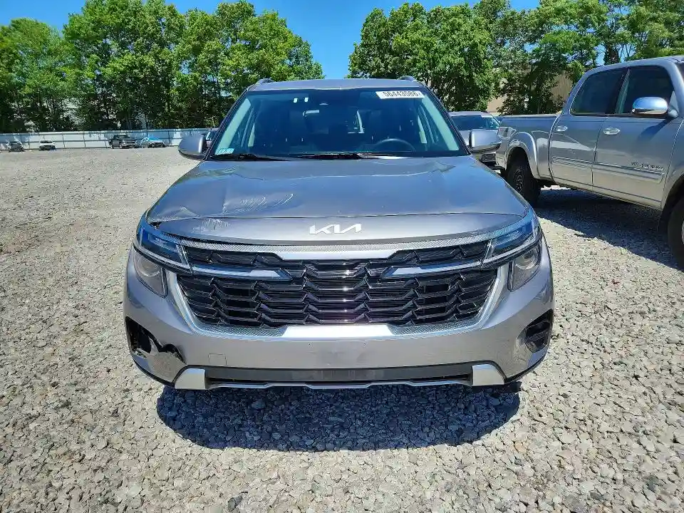 KNDERCAA4S7686073 2025 KIA SELTOS-4