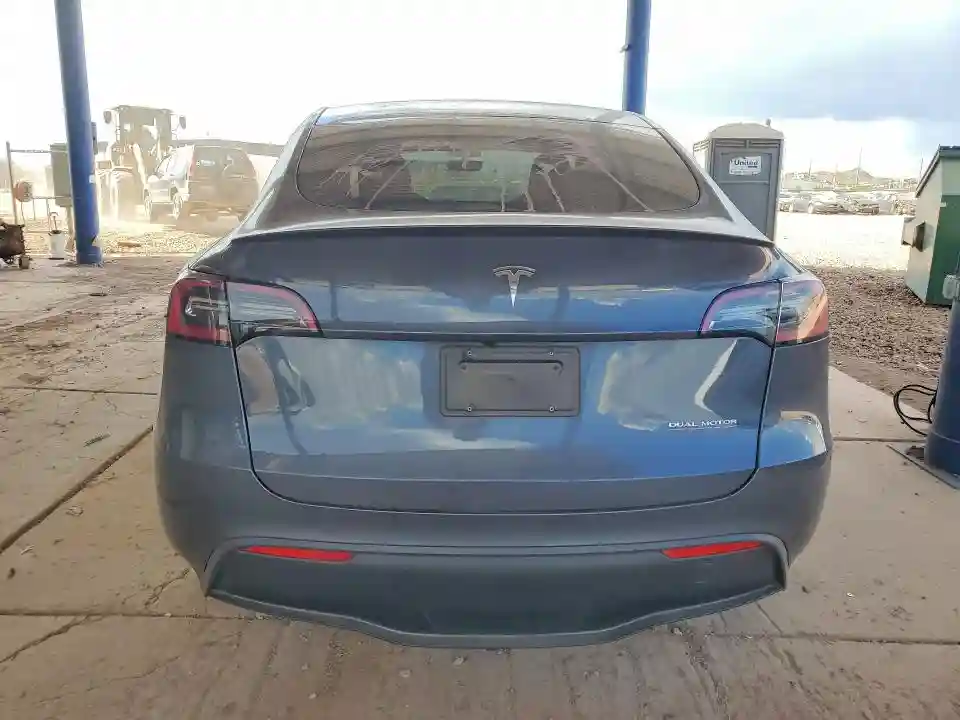 7SAYGDEF7PF756281 2023 TESLA MODEL Y-5