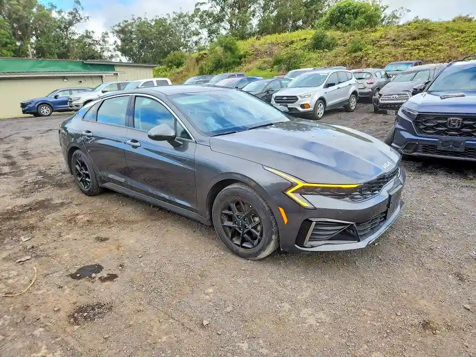 KNAG24J72S5358215 2025 KIA K5-3