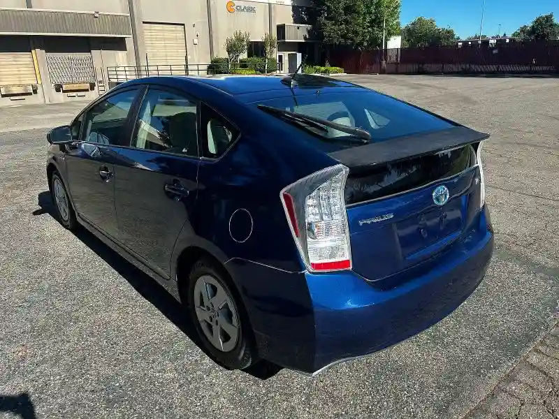 JTDKN3DU5B1362380 2011 TOYOTA PRIUS-2