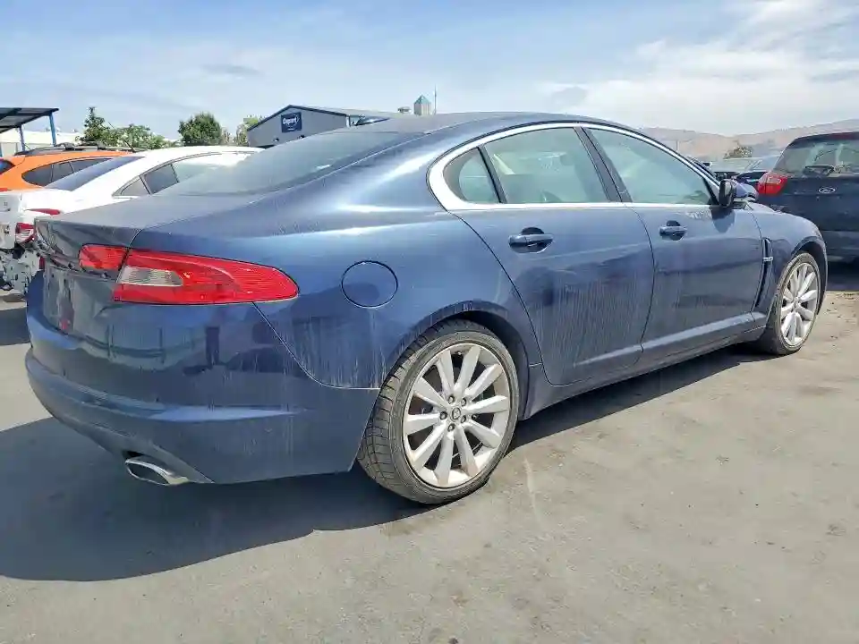 SAJWA0GB1ALR64445 2010 JAGUAR XF-2