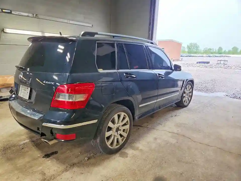 WDCGG8HB4BF592673 2011 MERCEDES-BENZ GLK-CLASS-2