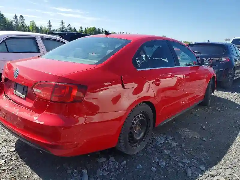 3VW567AJ2CM382146 2012 VOLKSWAGEN JETTA-2