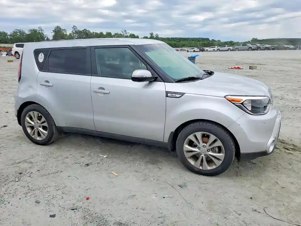 KNDJX3A5XG7858346 2016 KIA SOUL-3