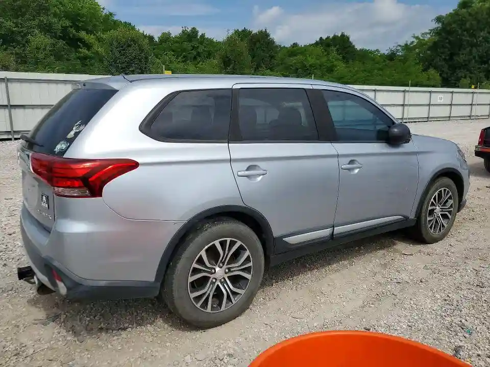 JA4AD2A36GZ031847 2016 MITSUBISHI OUTLANDER-2