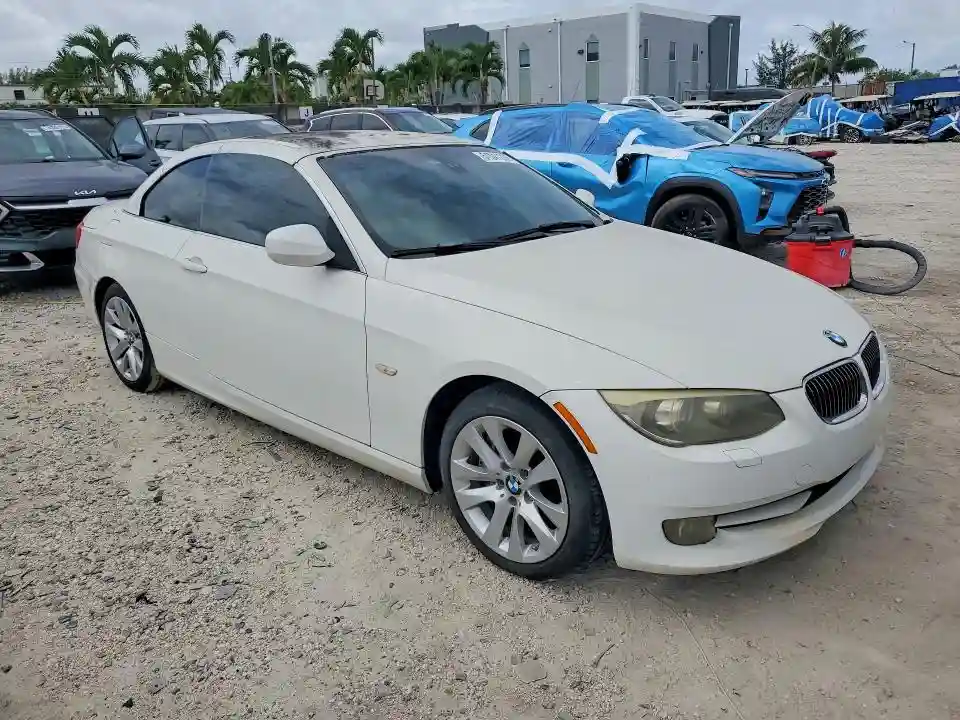 WBADX7C50BE261001 2011 BMW 3 SERIES-3
