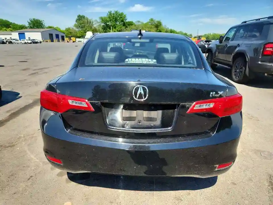 19VDE1F50DE011663 2013 ACURA ILX-5