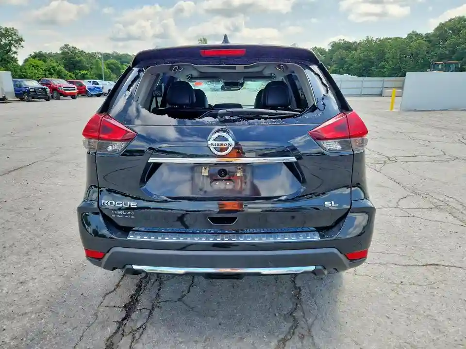5N1AT2MT5HC818955 2017 NISSAN ROGUE-5