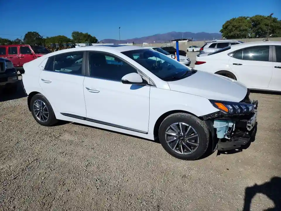 KMHC85LJ1MU081902 2021 HYUNDAI IONIQ-3