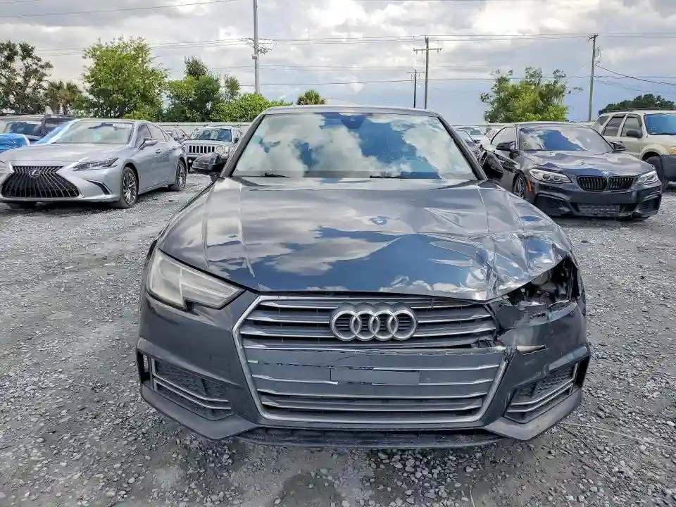 WAUKMAF43JN019978 2018 AUDI A4-4