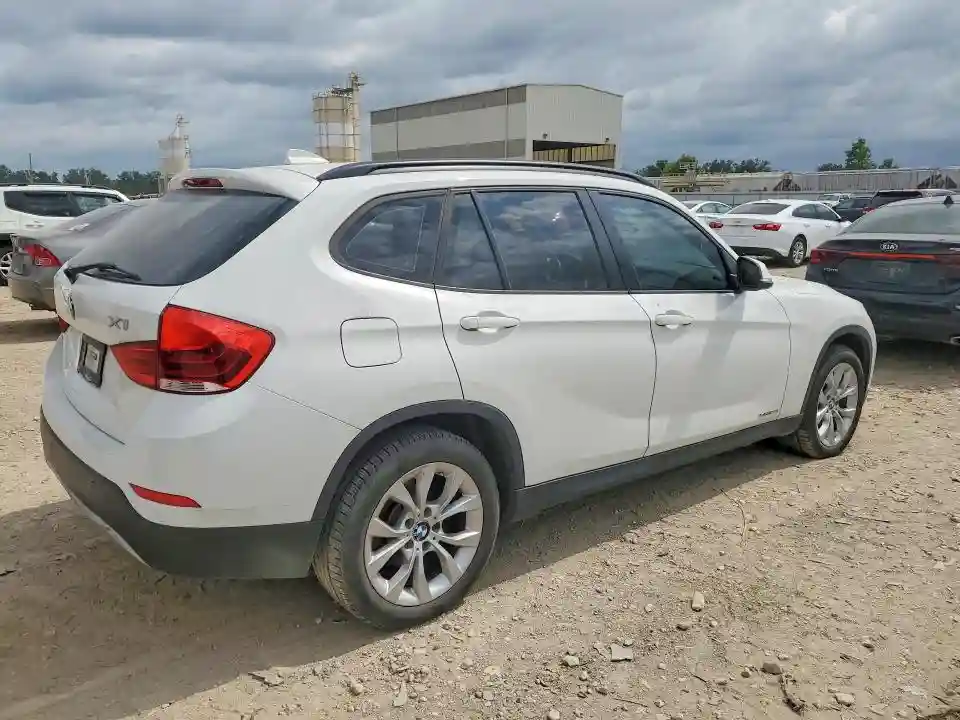 WBAVL1C50EVY20659 2014 BMW X1-2