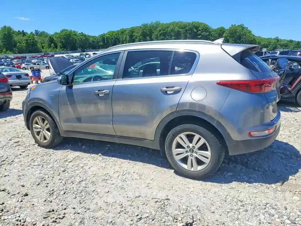 KNDPMCAC1J7395537 2018 KIA SPORTAGE-1