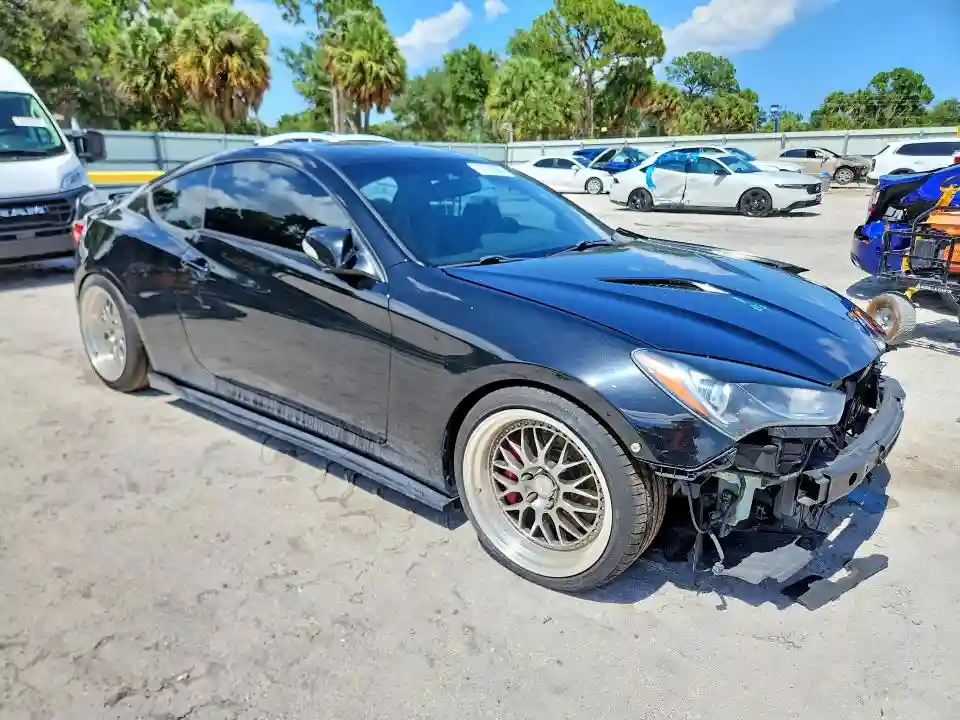 KMHHU6KJ2GU132952 2016 HYUNDAI GENESIS-3