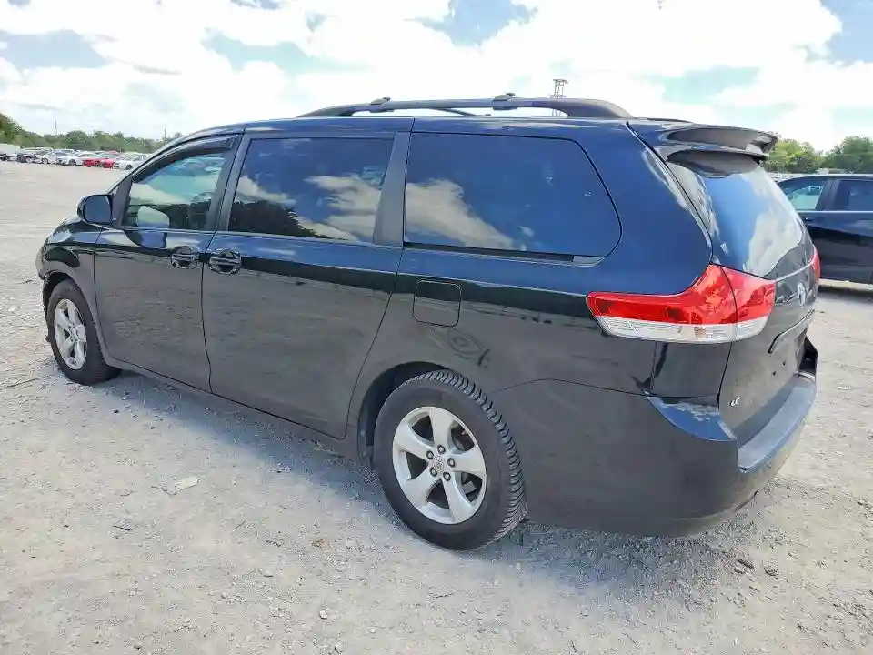 5TDKK3DC5BS097110 2011 TOYOTA SIENNA-1